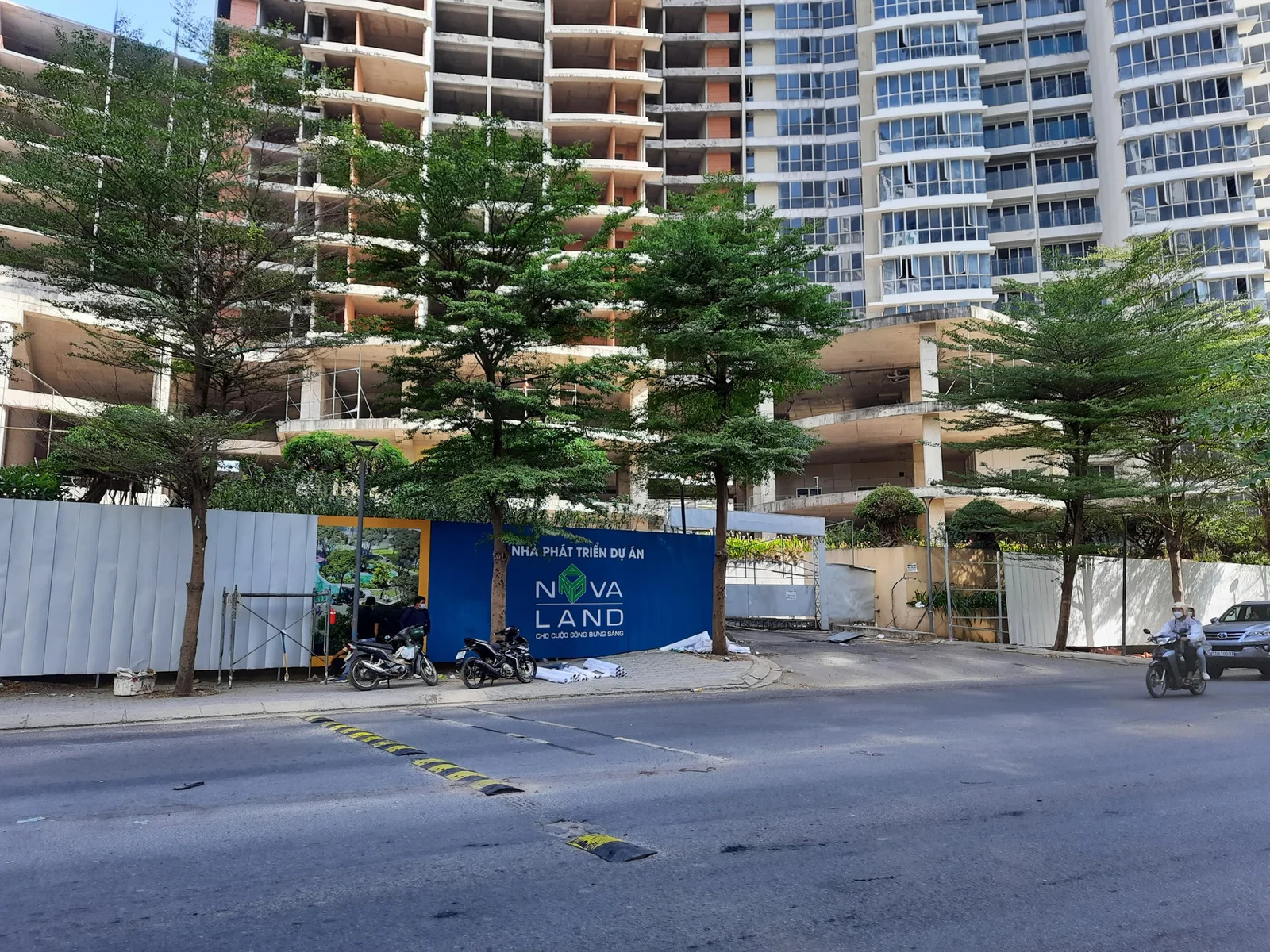 Đằng sau những tiếng "kêu cứu" của các dự án tại TPHCM