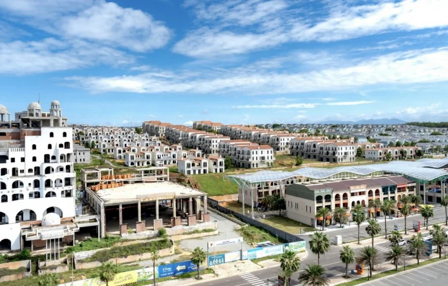 Bất động sản phân hóa trước áp lực và sự xuất hiện của lực đỡ mới