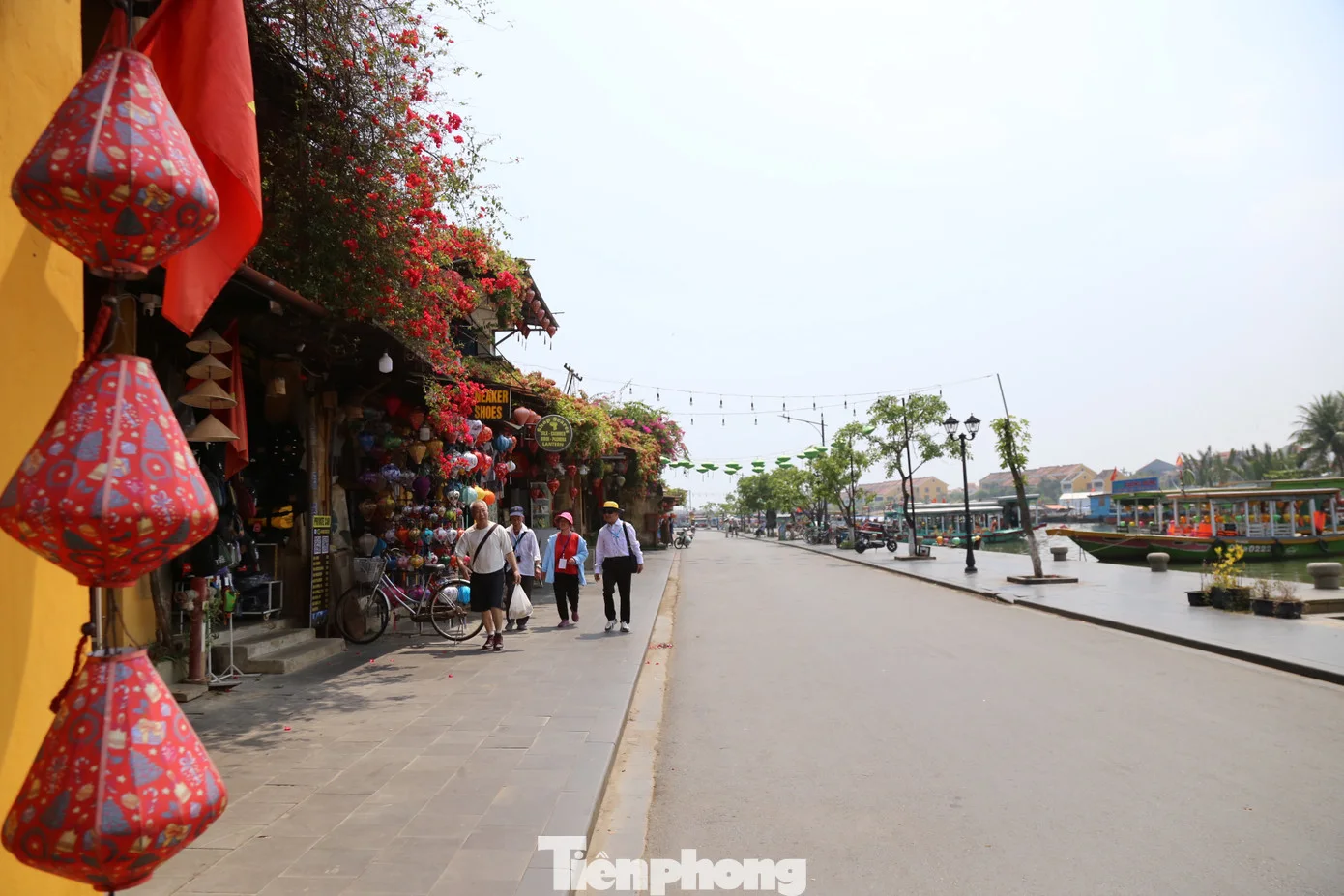 Diện mạo 'lạ' của phố cổ Hội An trước giờ G ‘siết’ vỉa hè- Ảnh 11.