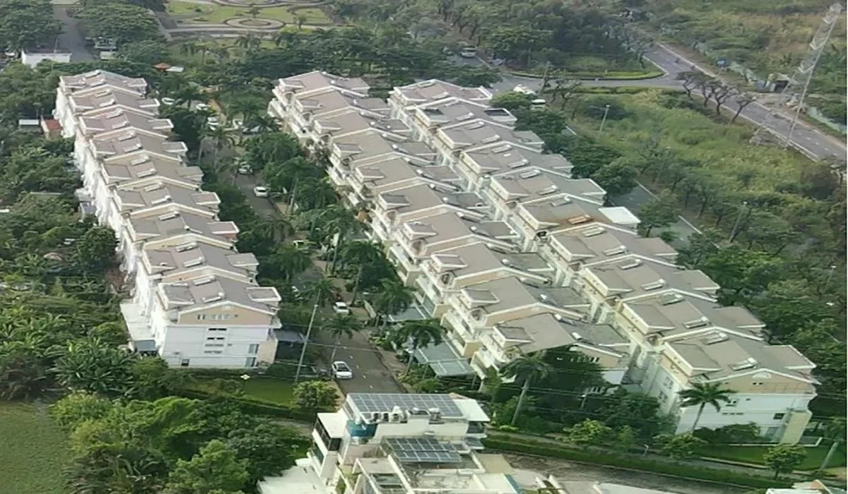 Nộp thêm tiền, hàng trăm căn hộ và nhà thấp tầng sẽ được cấp sổ- Ảnh 2.